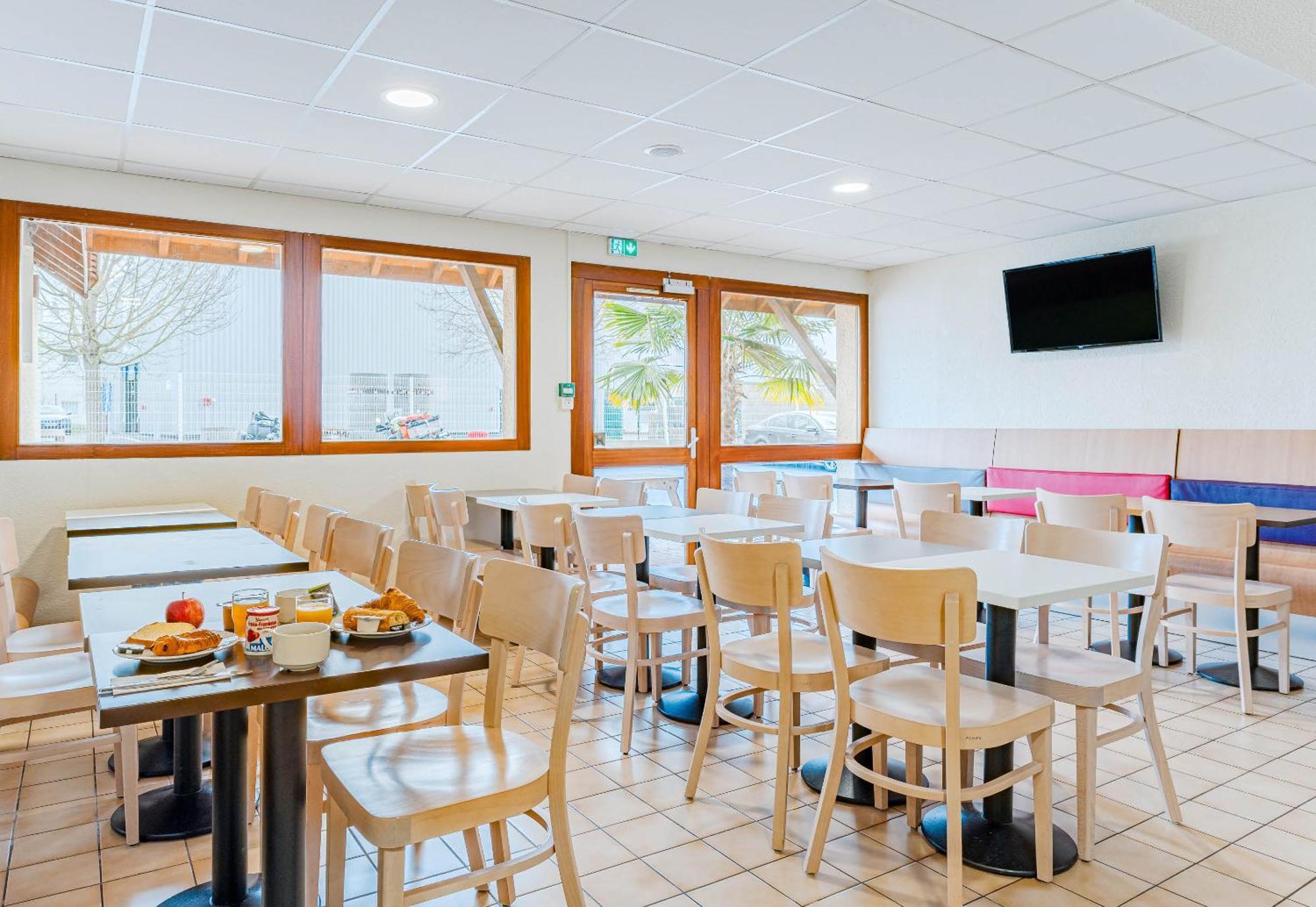 B&B Hotel Chatellerault Luaran gambar