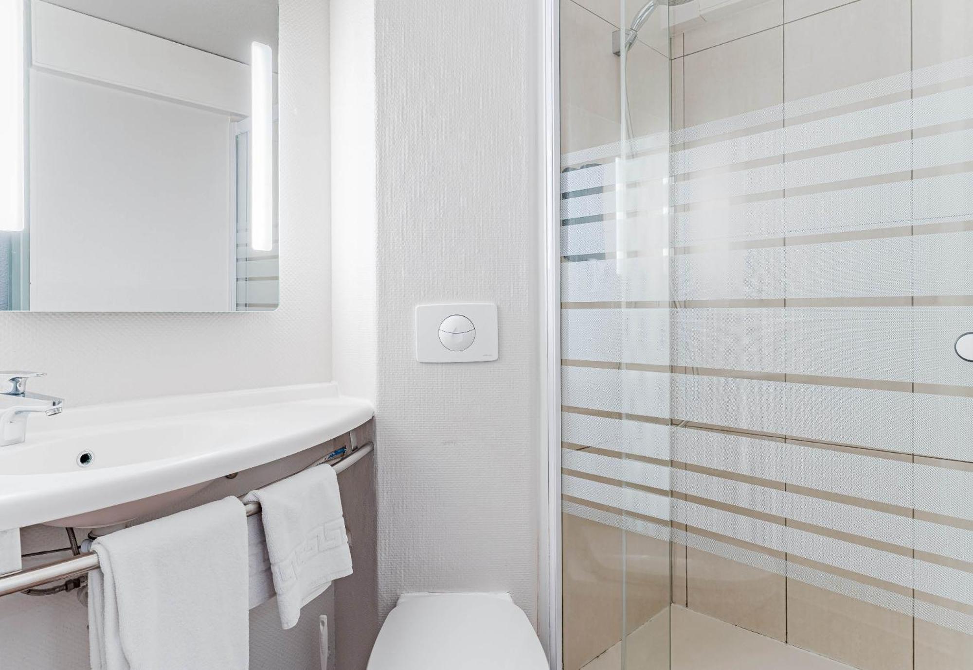 B&B Hotel Chatellerault Luaran gambar
