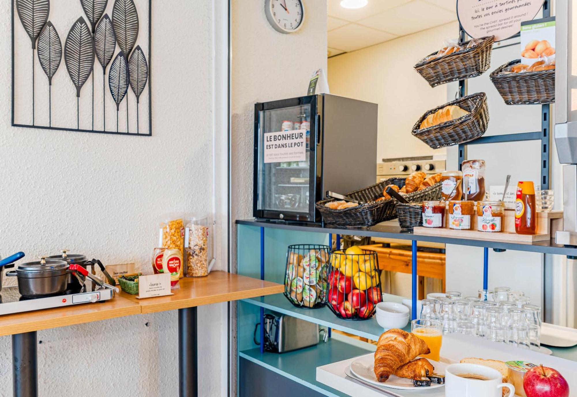 B&B Hotel Chatellerault Luaran gambar