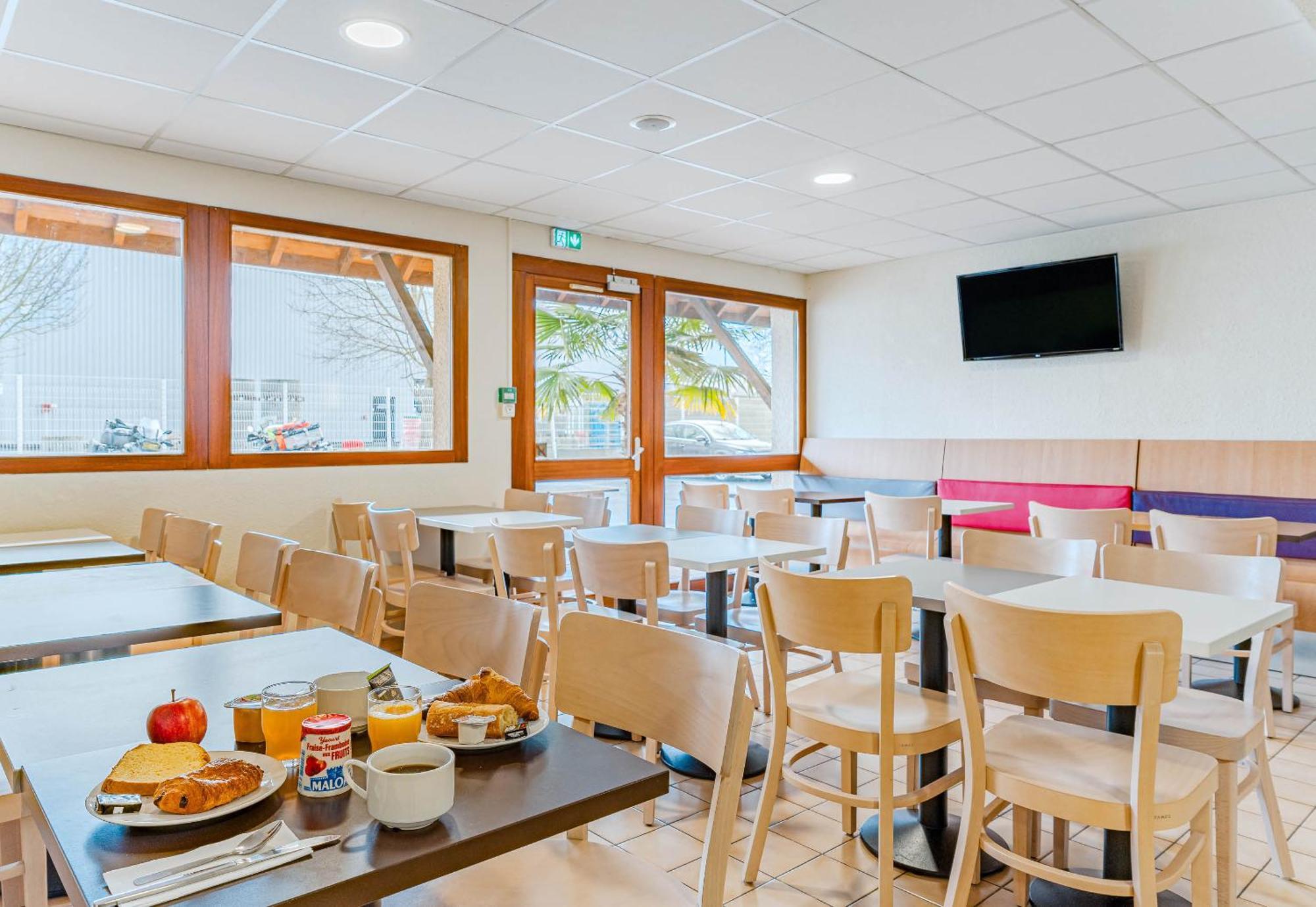 B&B Hotel Chatellerault Luaran gambar