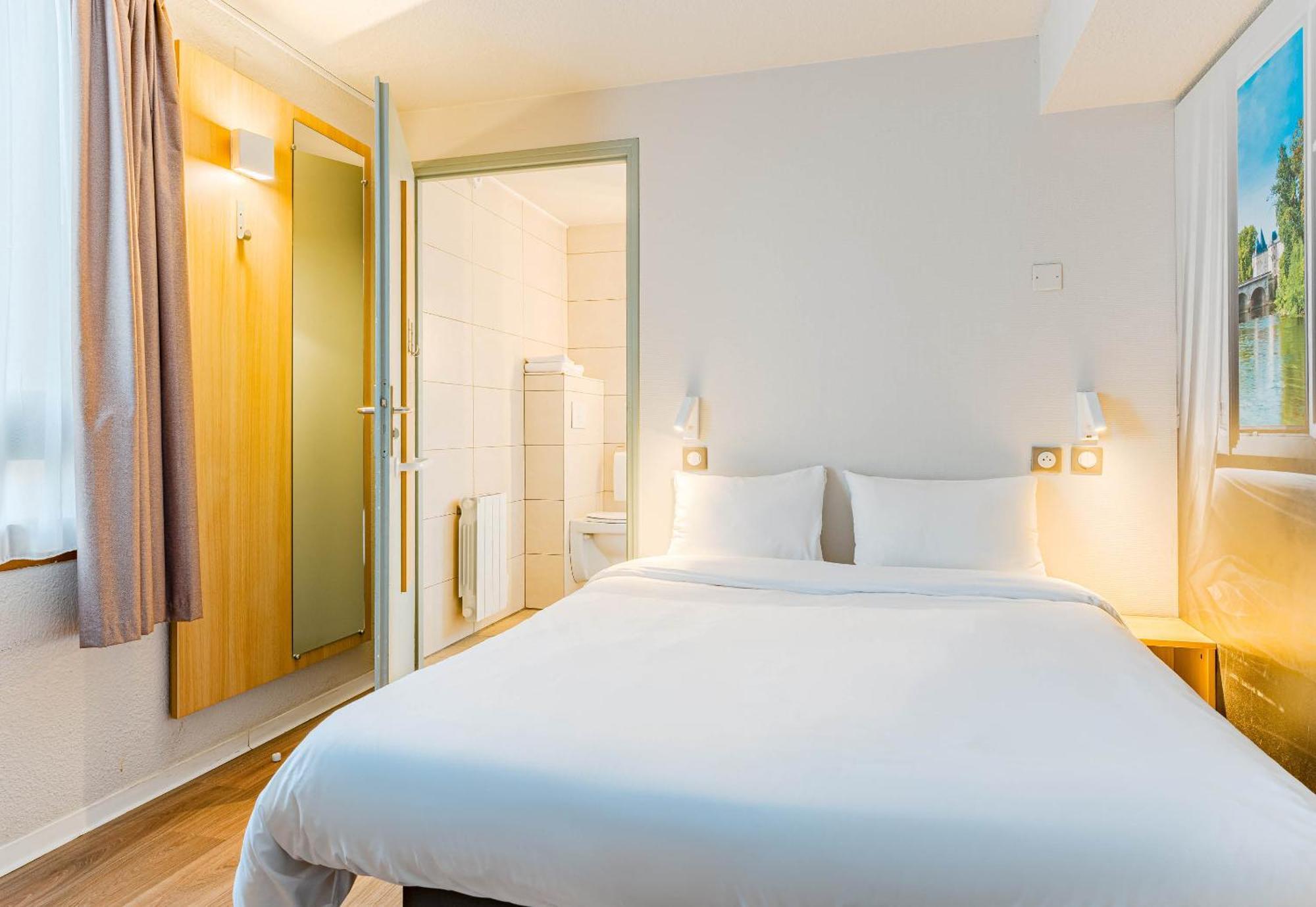 B&B Hotel Chatellerault Luaran gambar