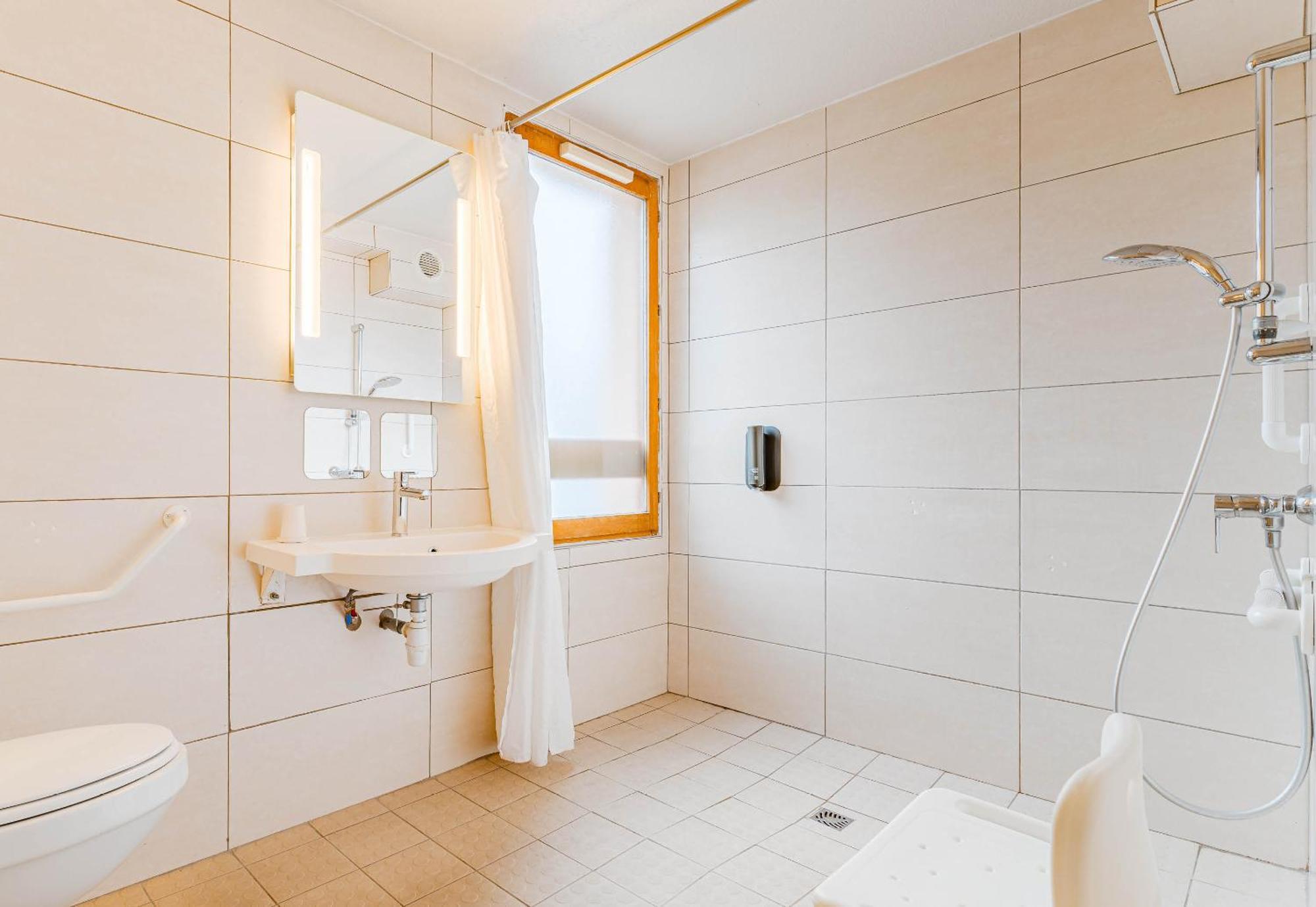 B&B Hotel Chatellerault Luaran gambar
