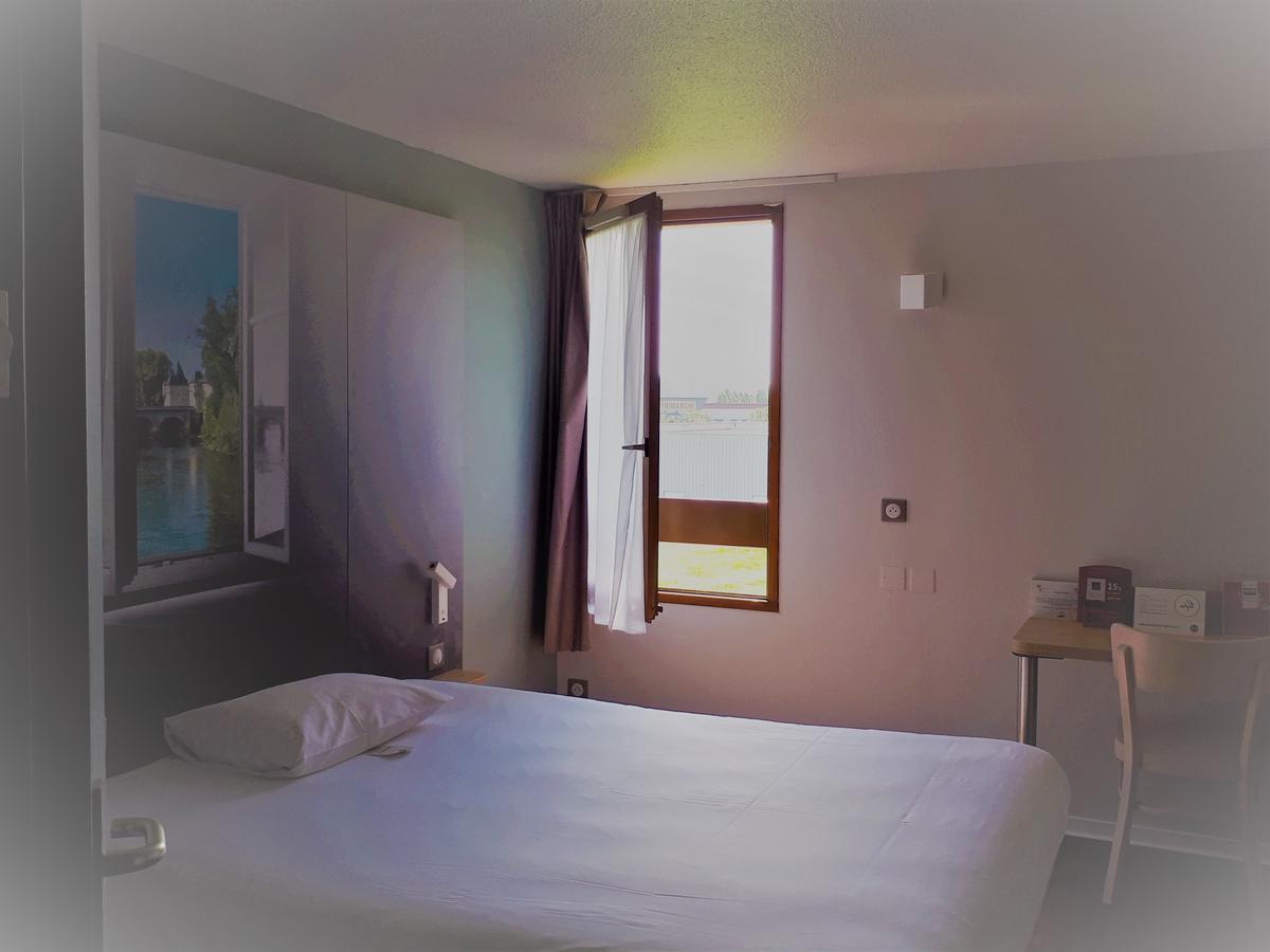 B&B Hotel Chatellerault Luaran gambar