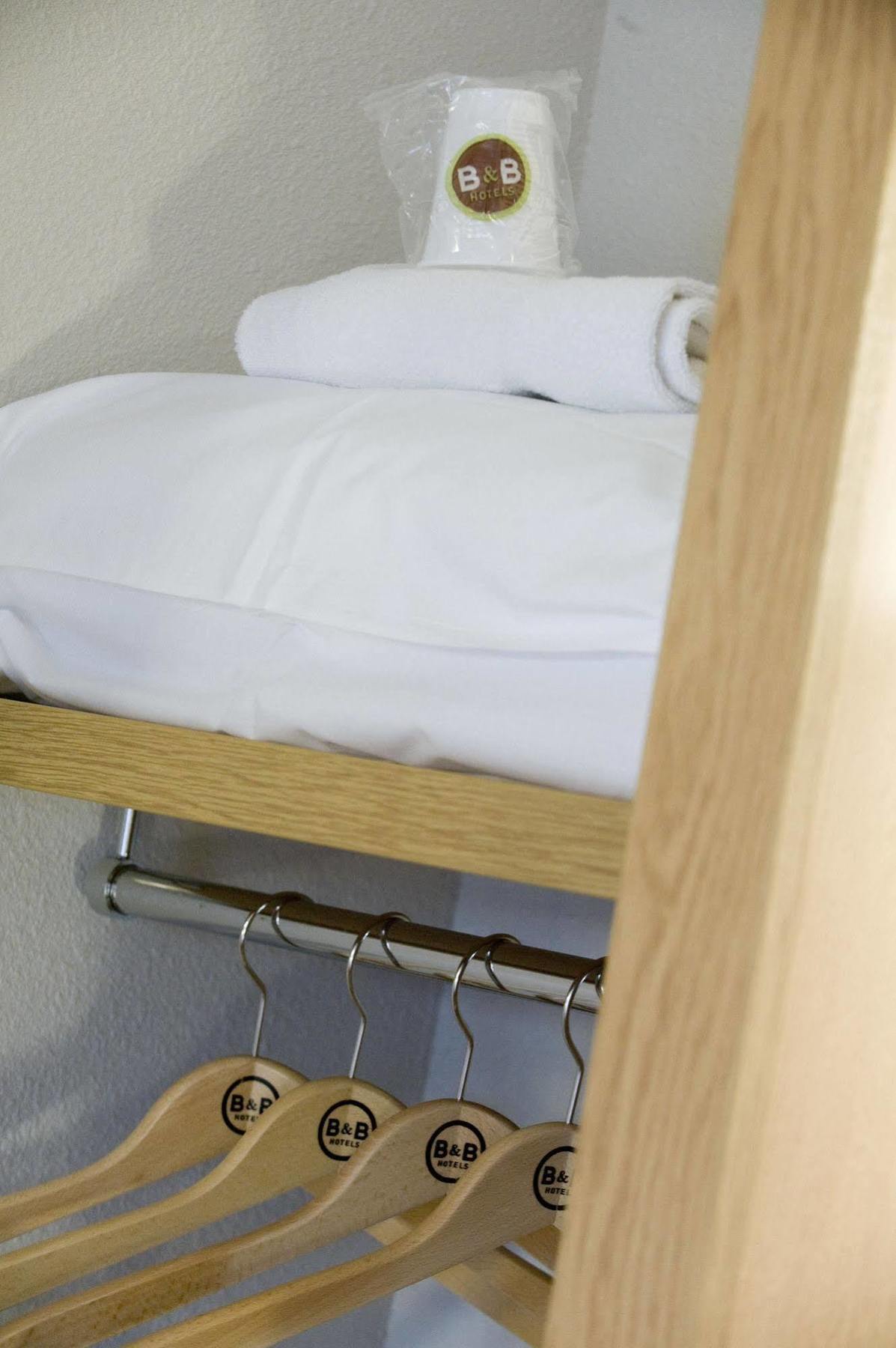 B&B Hotel Chatellerault Luaran gambar