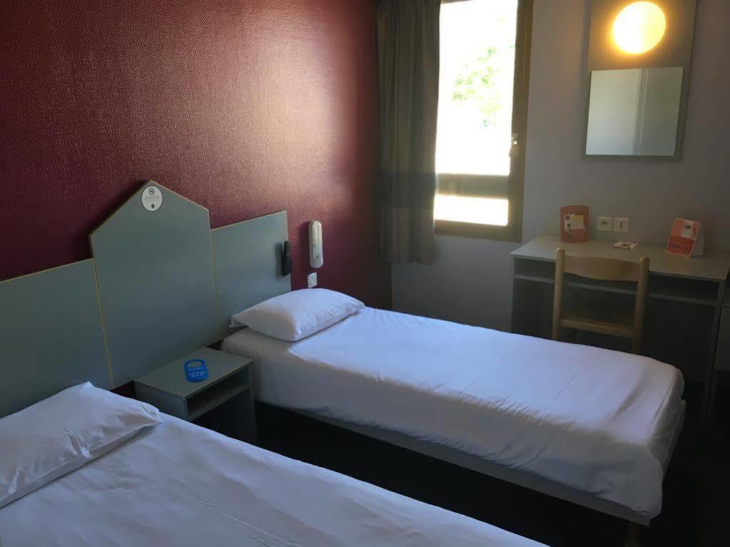 B&B Hotel Chatellerault Luaran gambar