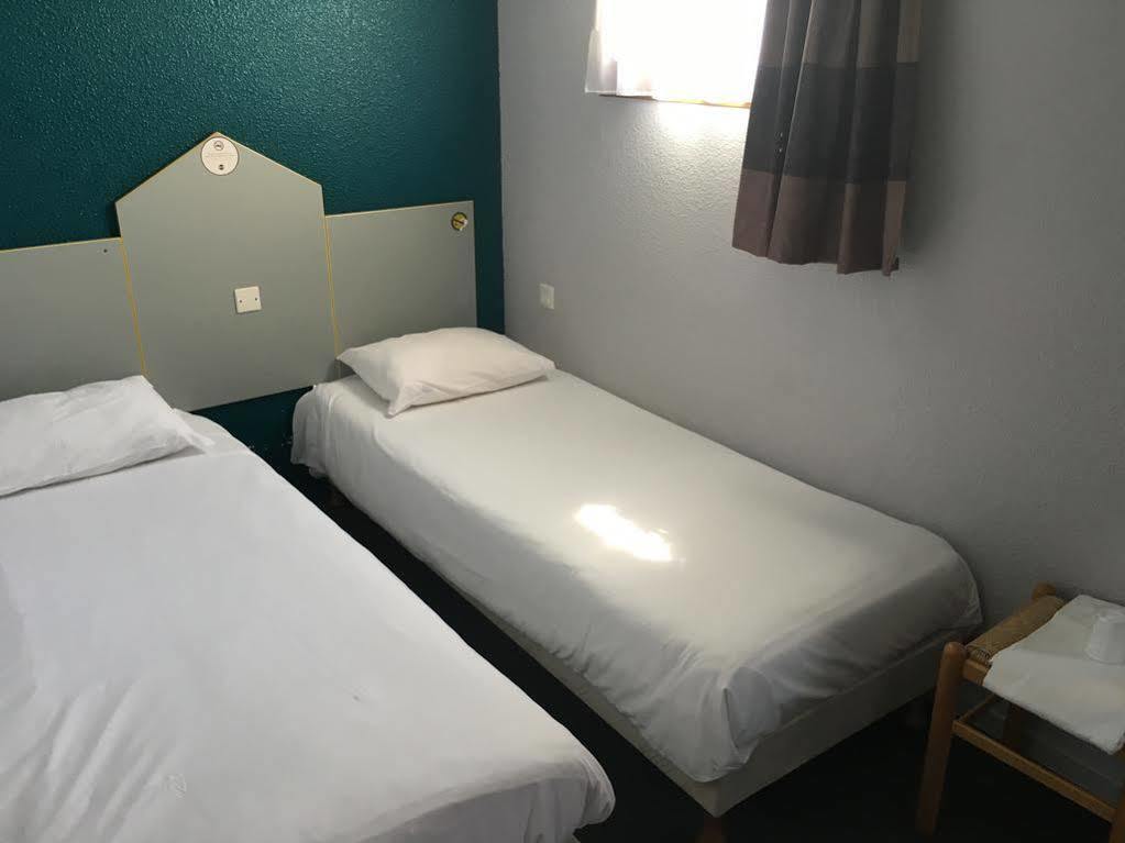 B&B Hotel Chatellerault Luaran gambar