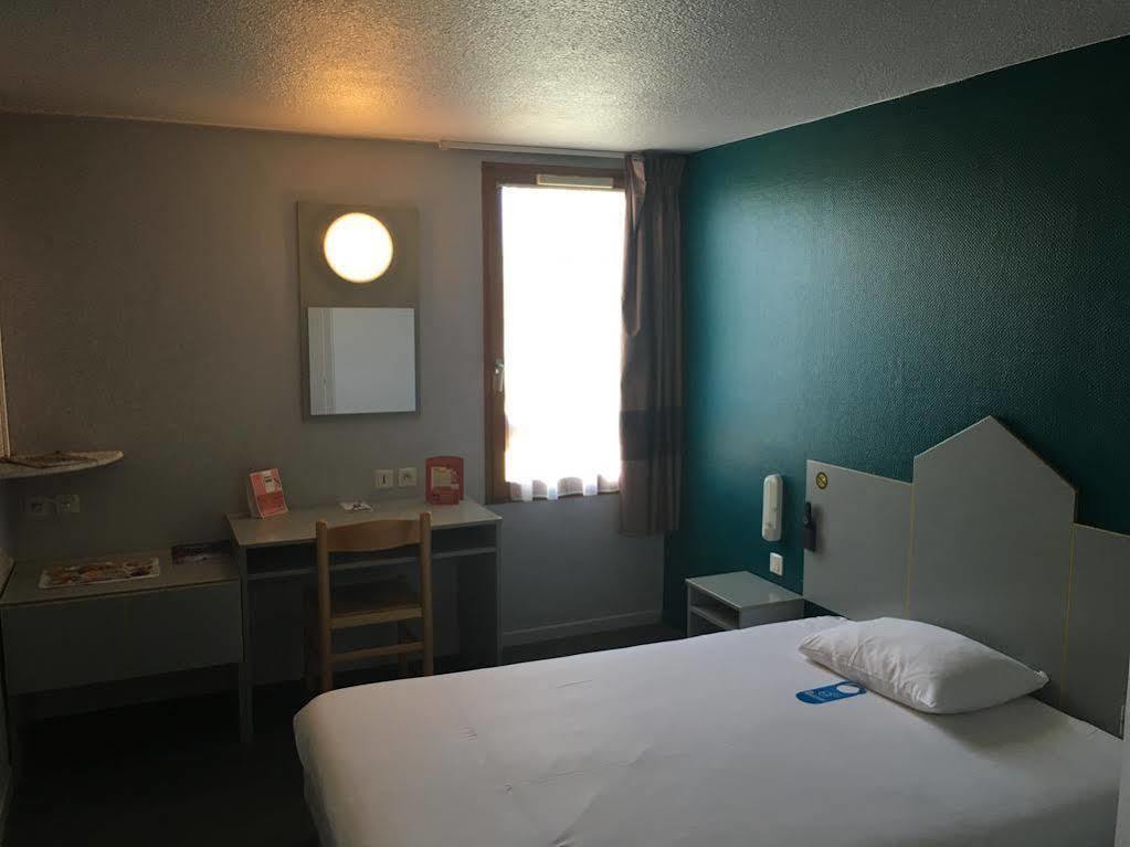 B&B Hotel Chatellerault Luaran gambar